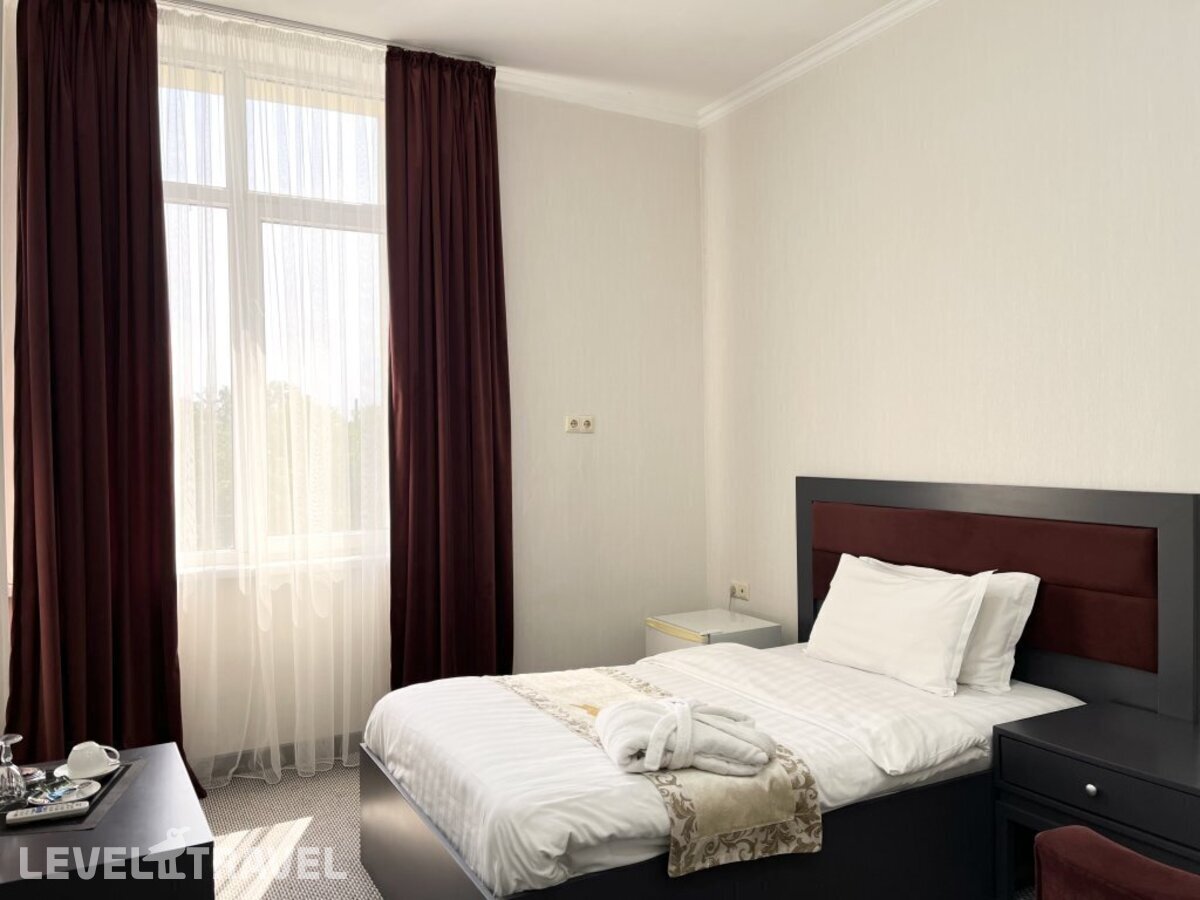 фотографии номера Одноместный номер отеля Grand Erbil Hotel в Казахстан(Алматы) - фото №8