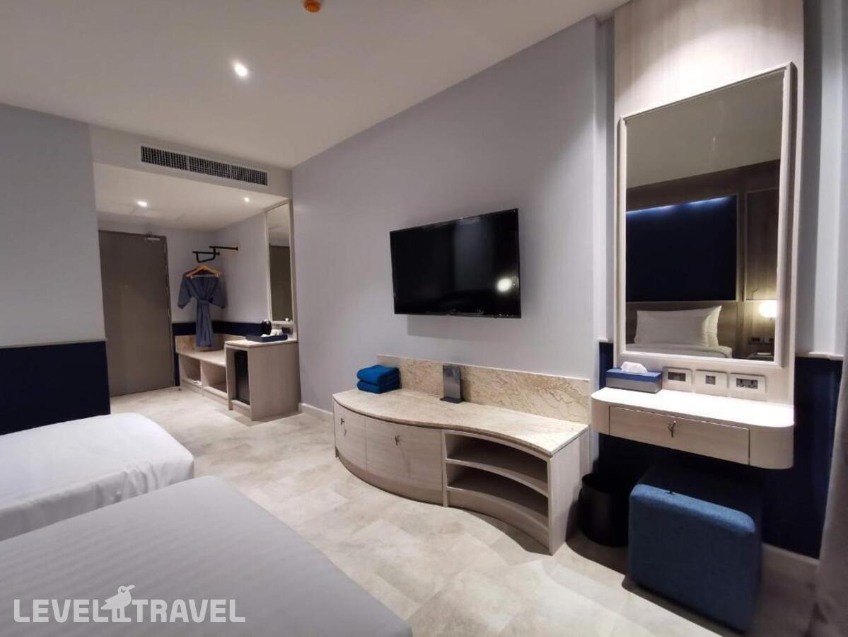 фотографии номера Улучшенный номер отеля Seabed Grand Hotel Phuket в Таиланд(город Пхукет) - фото №3