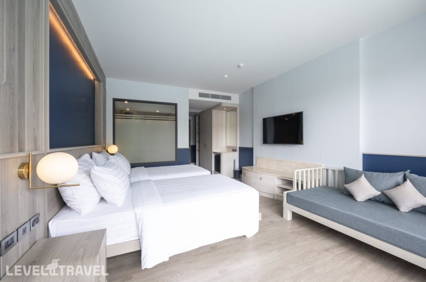 фотографии номера Делюкс с видом на бассейн отеля Seabed Grand Hotel Phuket в Таиланд(город Пхукет) - фото №8