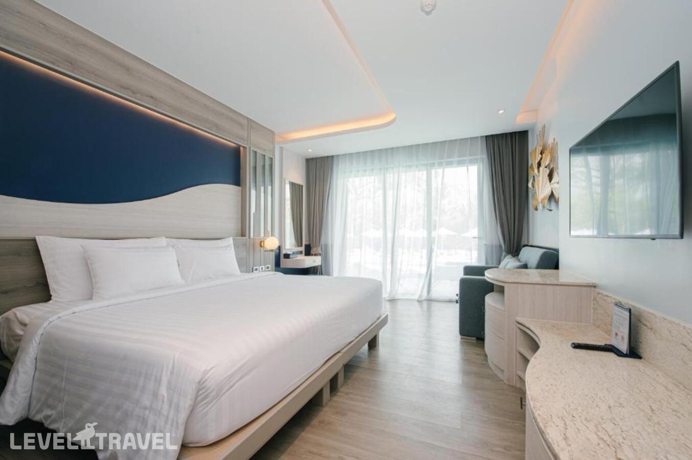 фотографии номера Делюкс с выходом к бассейну отеля Seabed Grand Hotel Phuket в Таиланд(город Пхукет) - фото №5