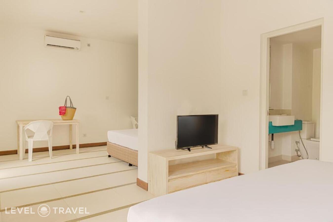 фотографии номера Семейный номер отеля Hotel J Unawatuna в Шри-Ланка(Унаватуна) - фото №23
