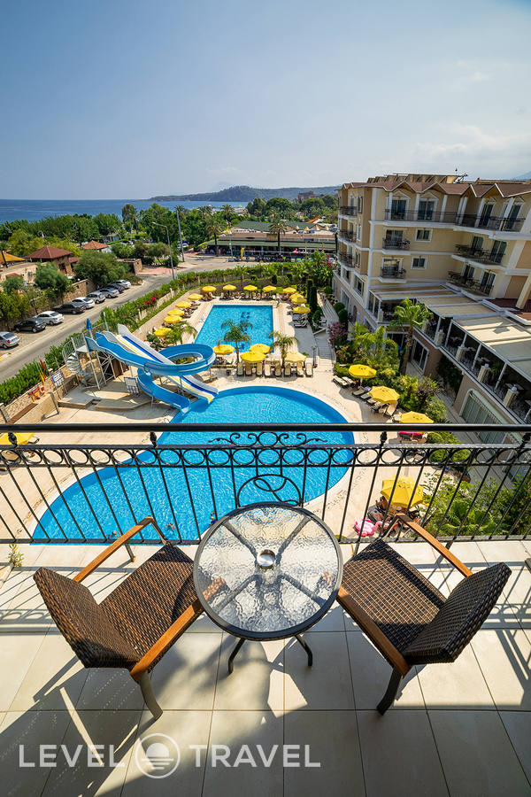 фотографии номера Mainbuilding Standard Room отеля L'Oceanica Beach Resort Hotel в Турция(Чамьюва) - фото №4