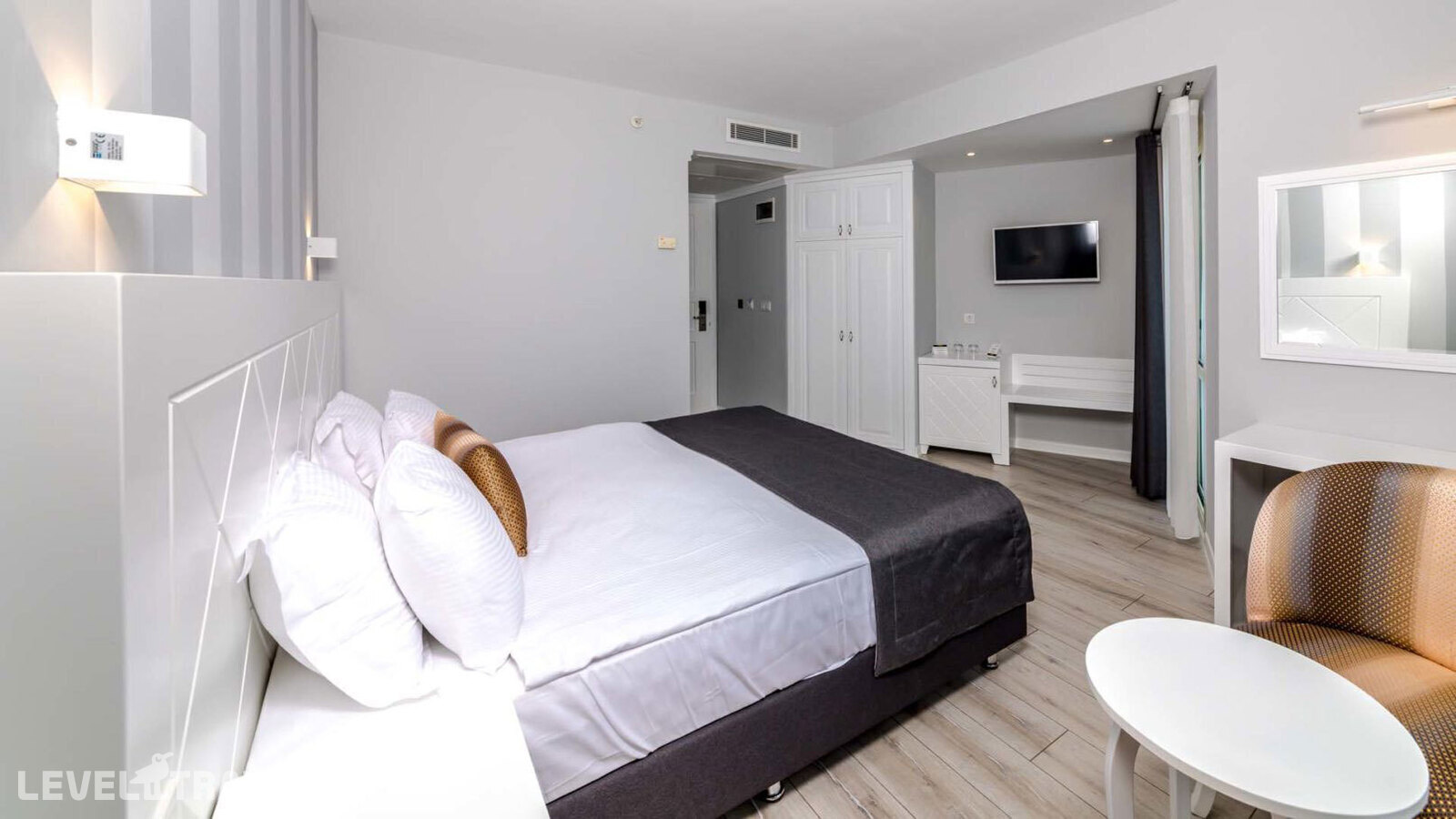 фотографии номера Стандартный с видом на окрестности отеля Motto Premium Marmaris (Ex. Orka Nergis Select, Ex. Noa Nergis Select) в Турция(Мармарис - центр) - фото №2