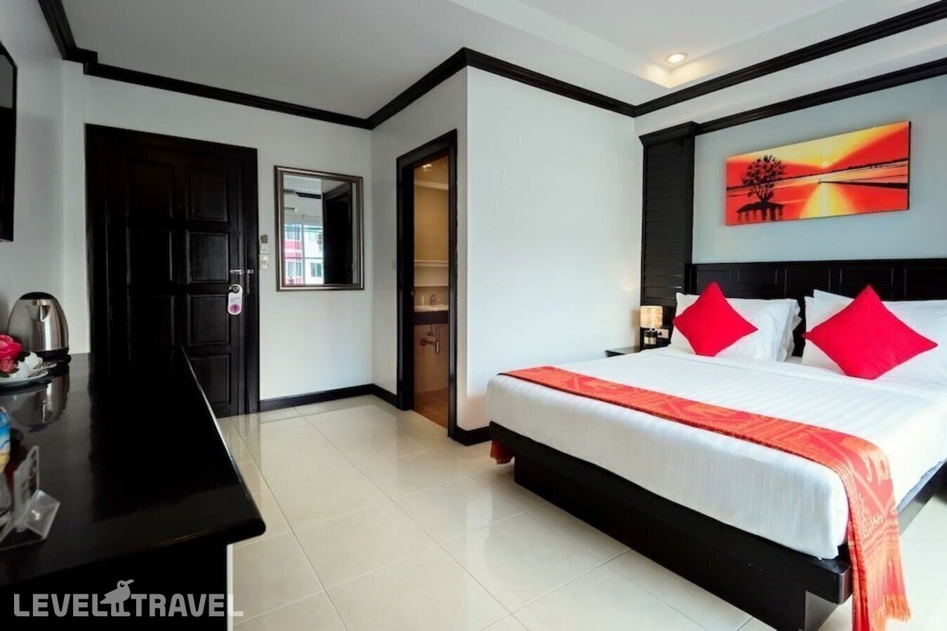 фотографии номера Улучшенный номер отеля Hallo Patong Hotel в Таиланд(Патонг Бич) - фото №1