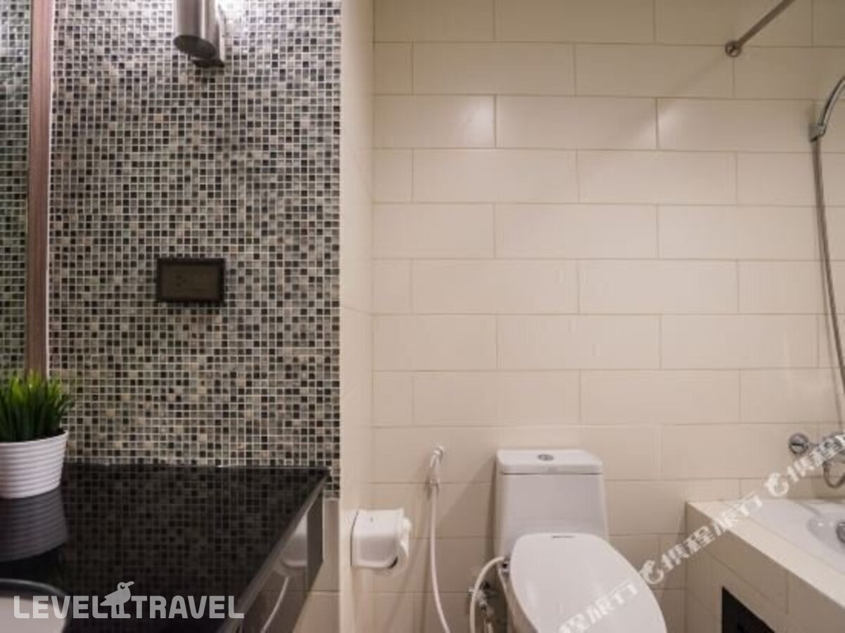 фотографии номера Стандартный номер отеля Hotel J Pattaya в Таиланд(Центральная Паттайя) - фото №3