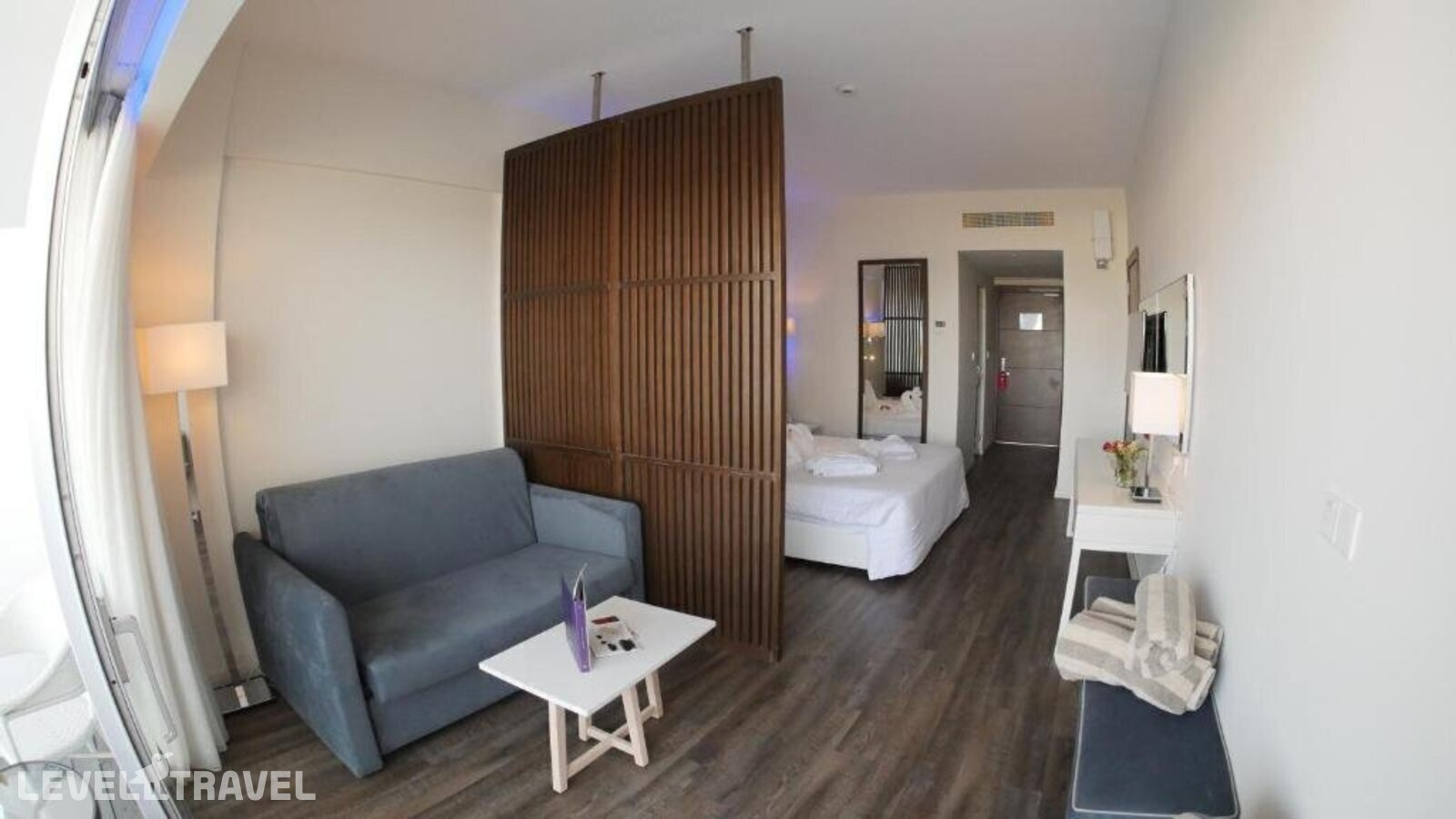 фотографии номера Полулюкс отеля Pernera Beach Hotel в Кипр(Пернера) - фото №3