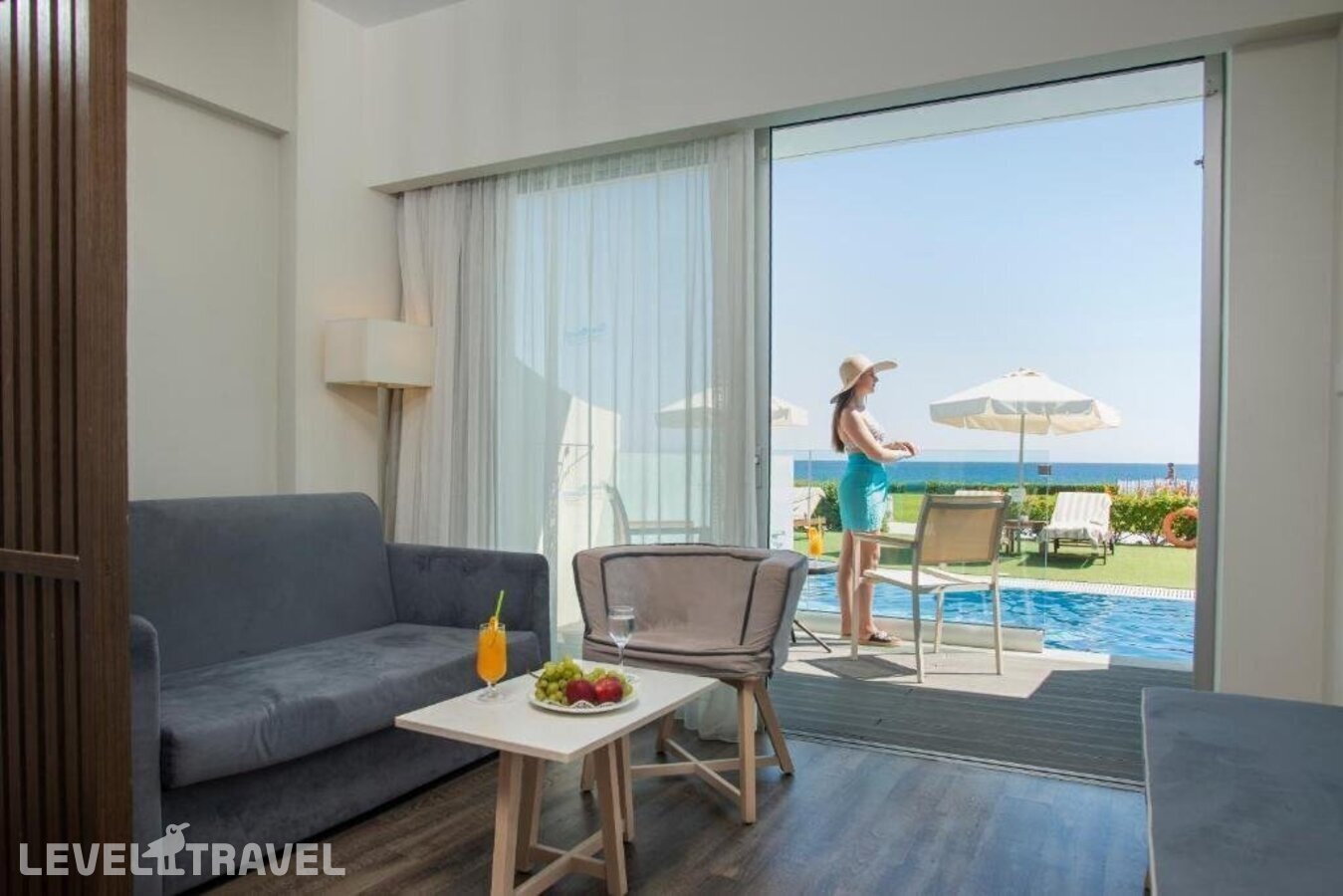 фотографии номера Полулюкс отеля Pernera Beach Hotel в Кипр(Пернера) - фото №1
