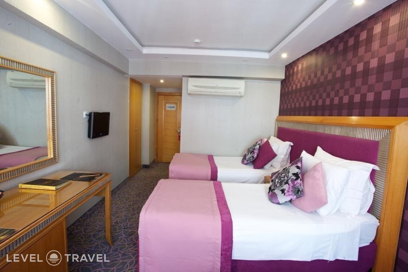 фотографии номера Экономичный номер отеля Carlton Istanbul Hotel в Турция(Фатих) - фото №1