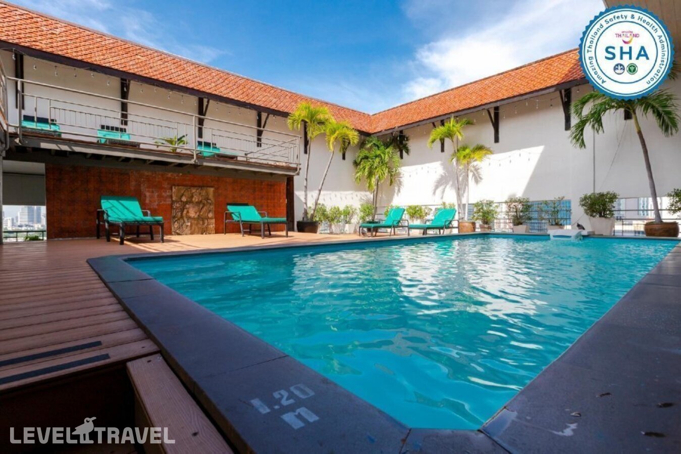 фотографии номера Люкс отеля Pinnacle Lumpinee Park Hotel в Таиланд(Бангкок) - фото №2