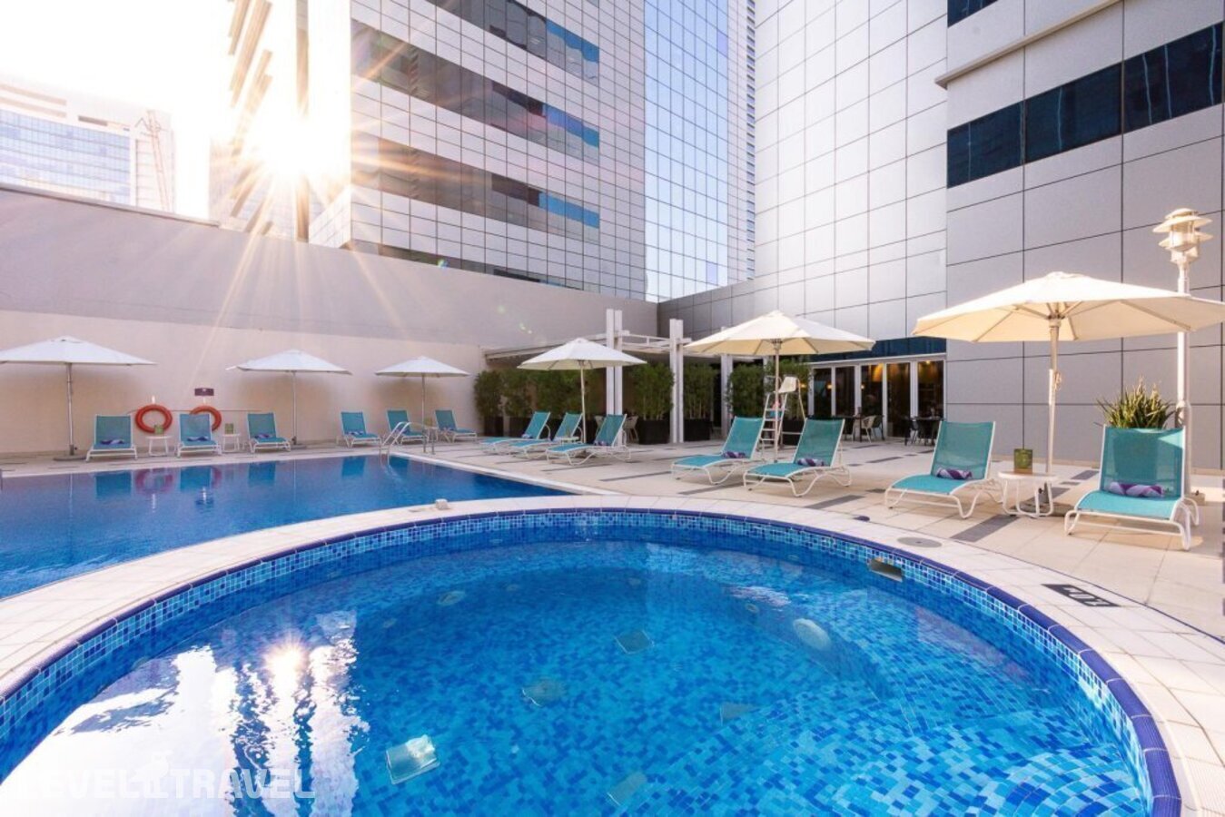 фотографии номера Стандартный номер отеля Premier Inn Capital Center в ОАЭ(Абу-Даби) - фото №1