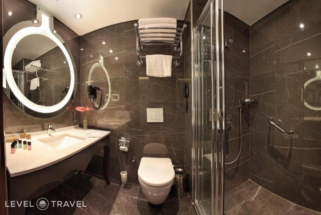 фотографии номера Трехместный улучшенный отеля Dora Hotel Istanbul в Турция(Шишли) - фото №2