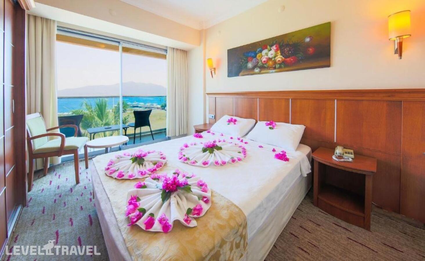 фотографии номера Трехместный номер отеля Moda Beach Hotel в Турция(Мармарис - центр) - фото №5