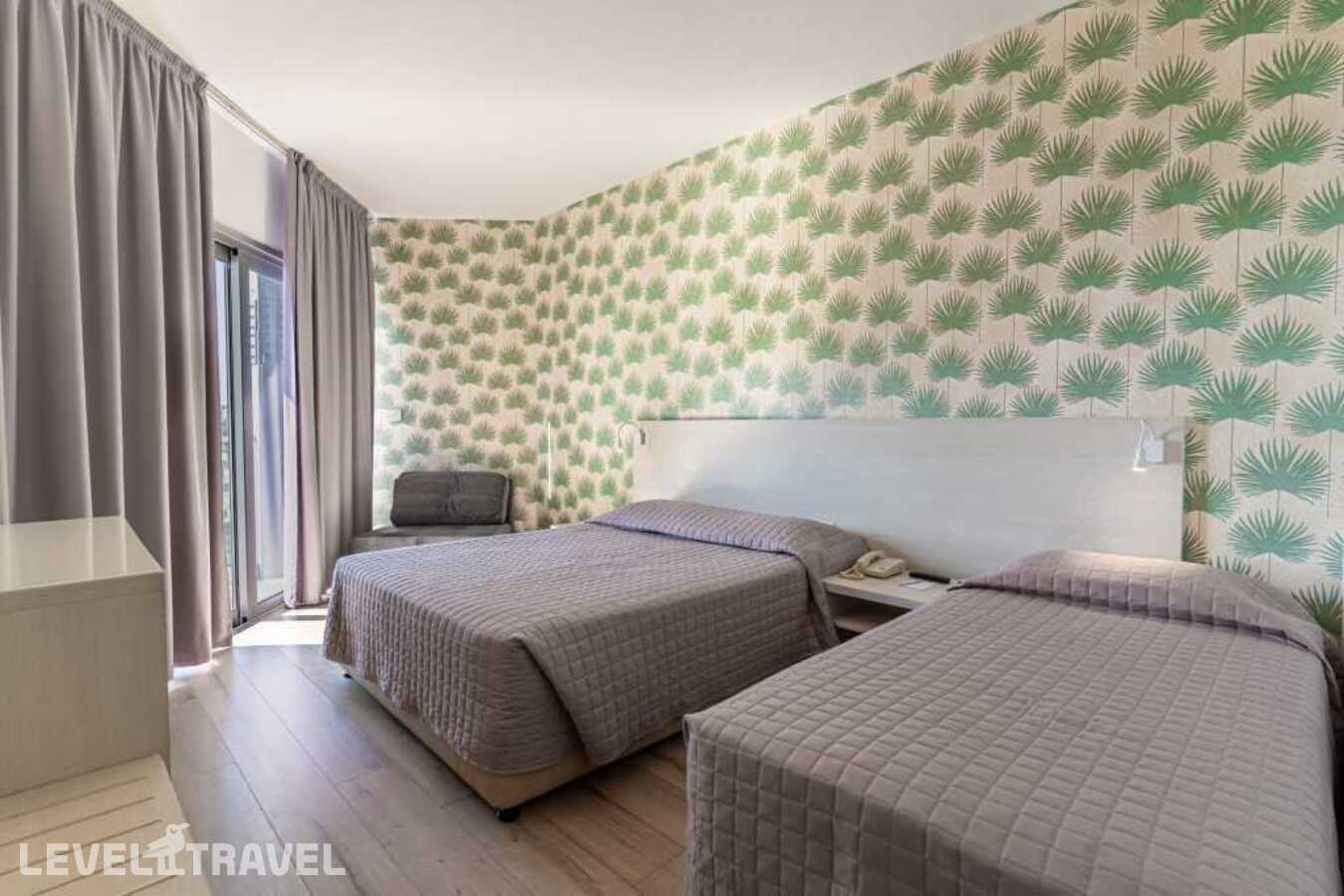 фотографии номера Стандартный номер отеля Harmony Bay Hotel в Кипр(Потамос Гермасойя) - фото №4