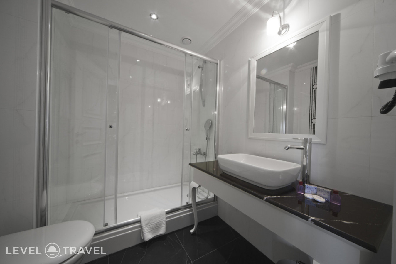 фотографии номера Трехместный улучшенный отеля Aren Suites Hotel в Турция(Фатих) - фото №10