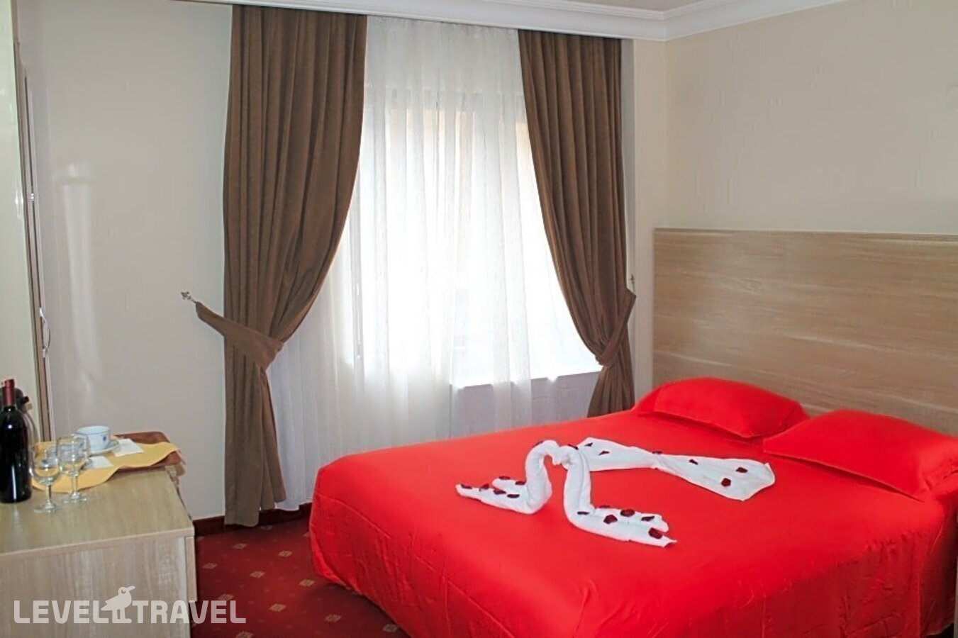 фотографии номера Семейный номер отеля Buyuk Sahinler Hotel в Турция(Фатих) - фото №17