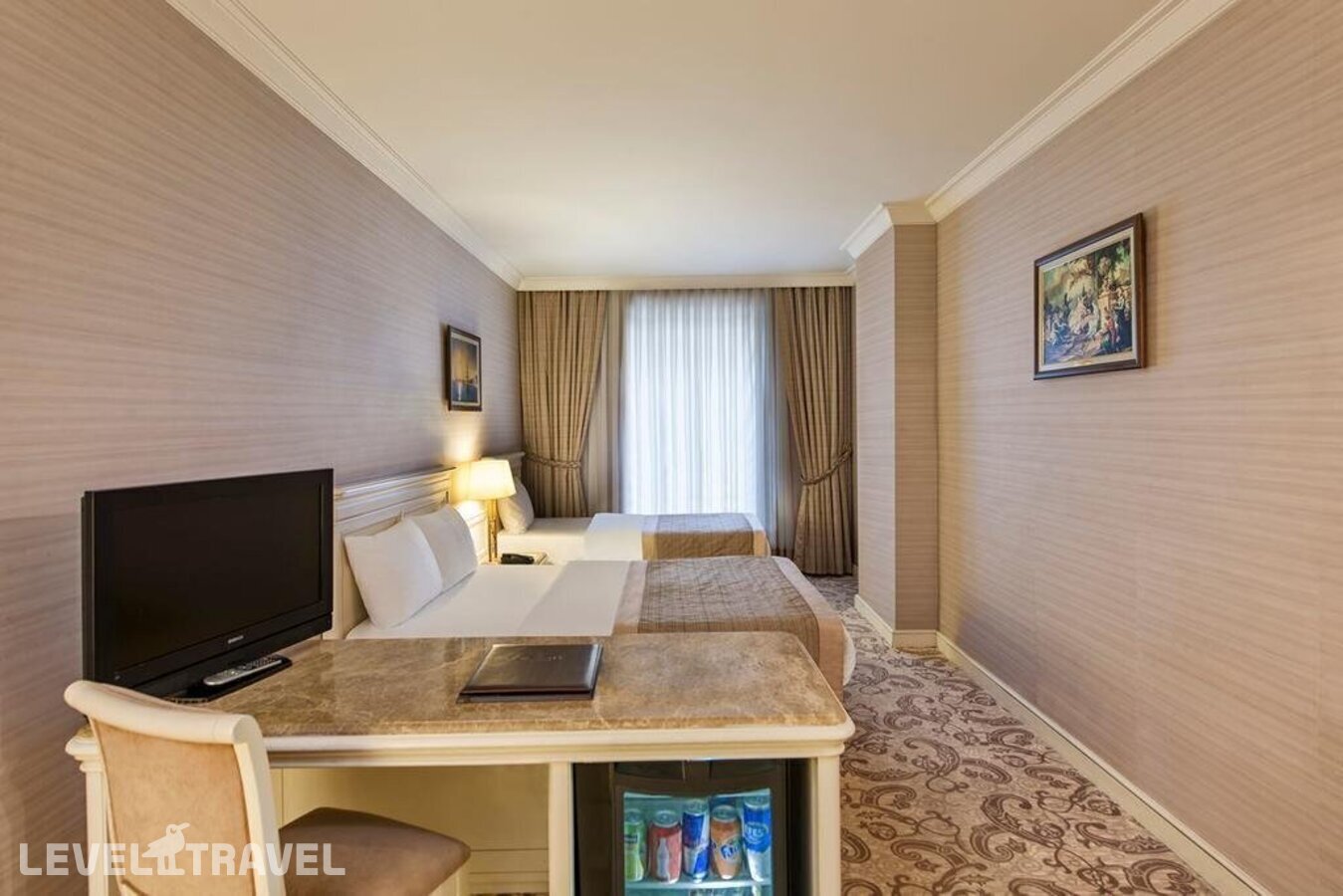 фотографии номера Трехместный номер отеля Elite World Comfy Taksim (Ex.Elite World Prestige Hotel) в Турция(Бейоглу) - фото №3