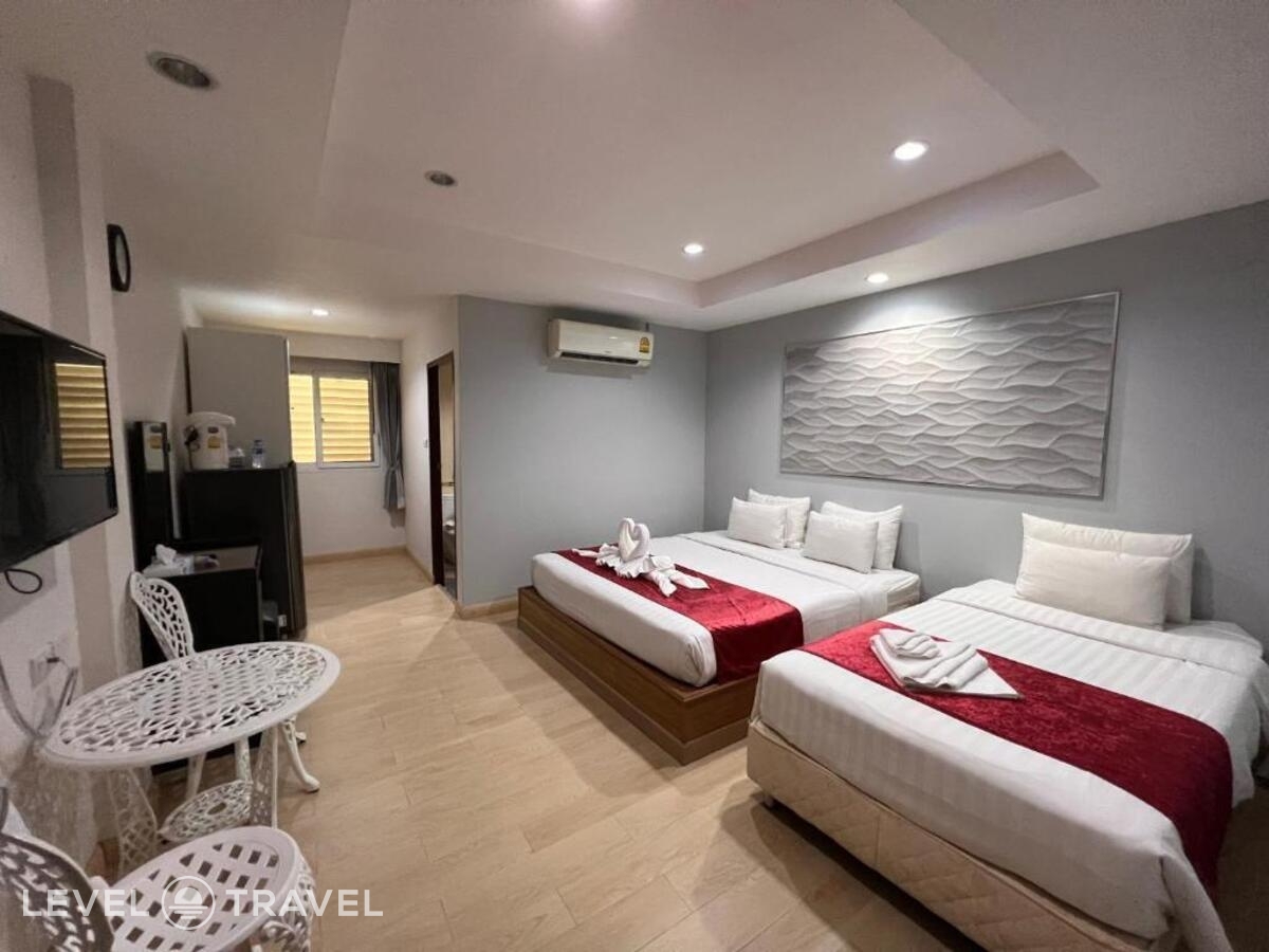 фотографии номера Трехместный номер отеля The Beach Front Resort в Таиланд(Центральная Паттайя) - фото №2