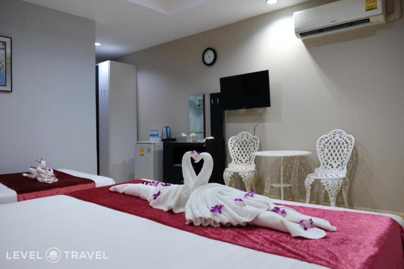 фотографии номера Трехместный номер отеля The Beach Front Resort в Таиланд(Центральная Паттайя) - фото №6