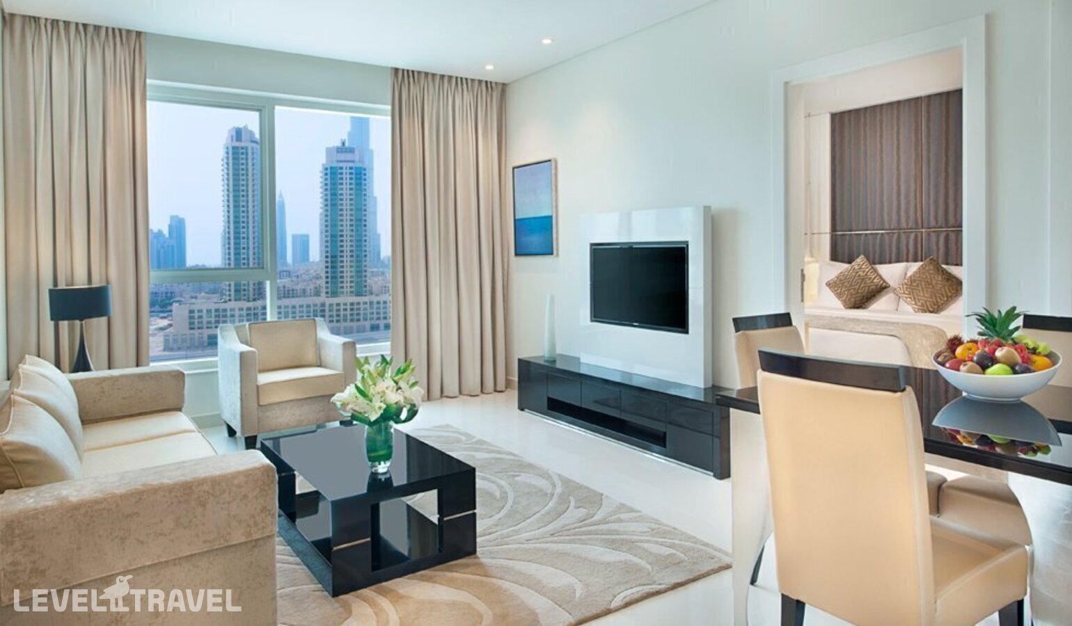 фотографии номера Люкс отеля Damac Maison Canal Views Hotel в ОАЭ(Бизнес Бей) - фото №1