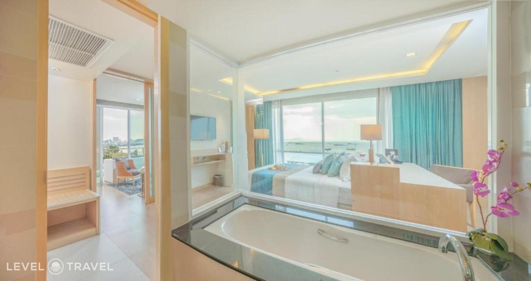 фотографии номера Люкс отеля Pattaya Sea View Hotel в Таиланд(Центральная Паттайя) - фото №14
