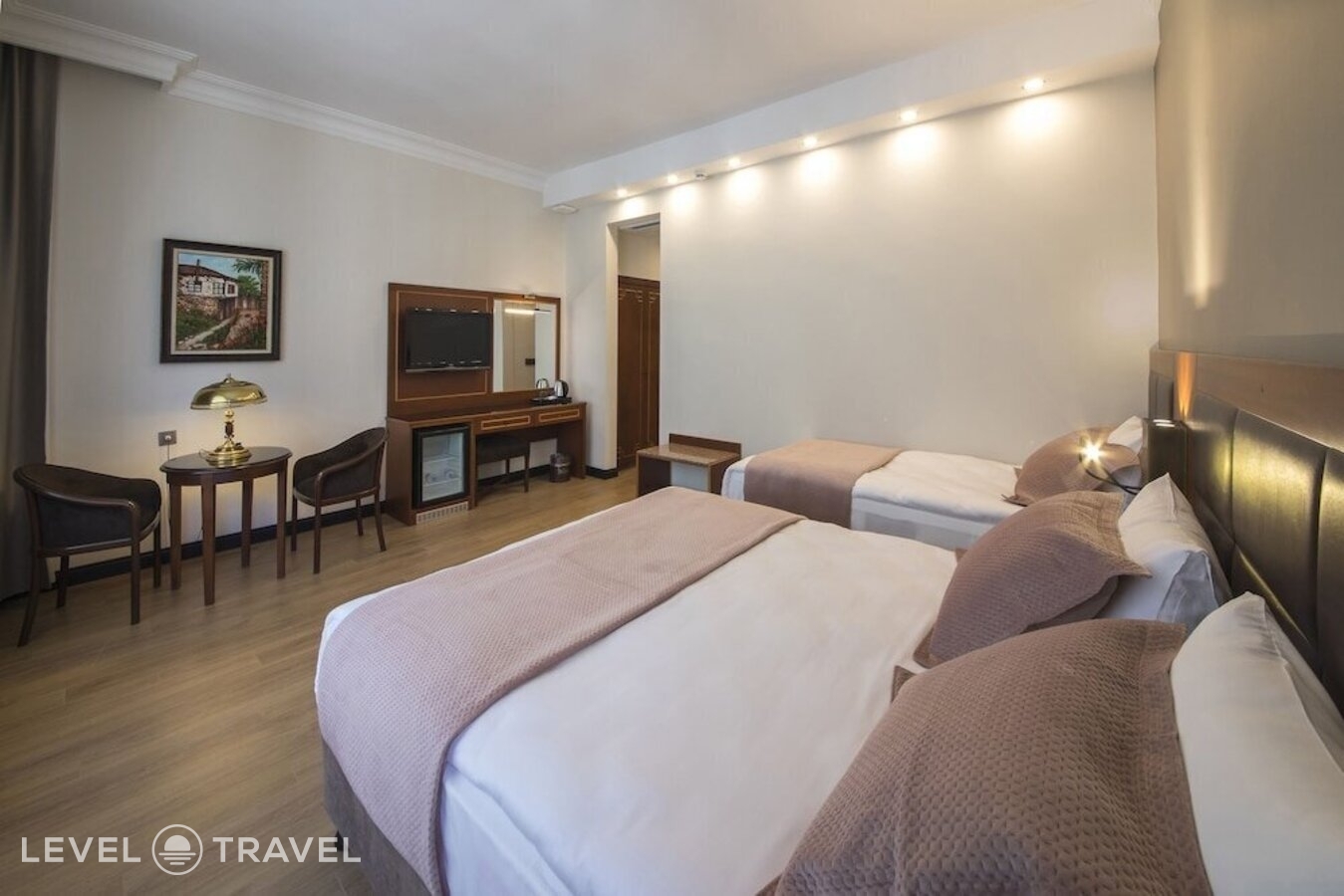 фотографии номера Улучшенный номер отеля Vardar Palace Hotel в Турция(Бейоглу) - фото №1