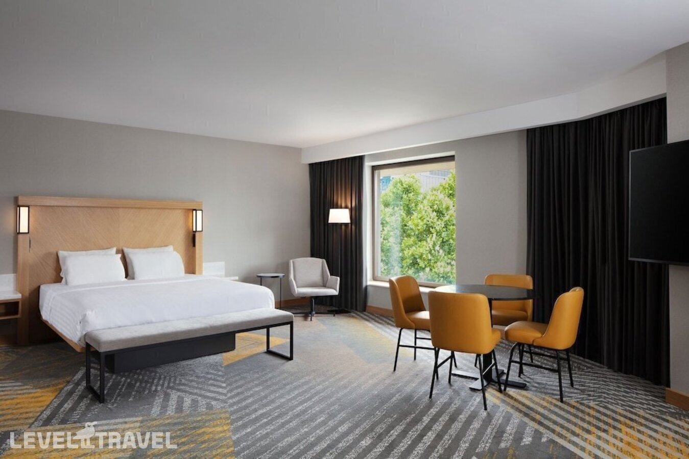 фотографии номера Полулюкс отеля Courtyard By Marriott Hotel в Грузия(Тбилиси) - фото №2