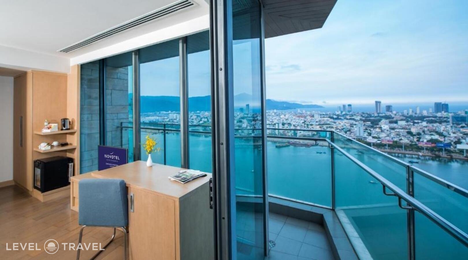 фотографии номера Делюкс отеля Novotel Danang Premier Han River в Вьетнам(Дананг) - фото №7