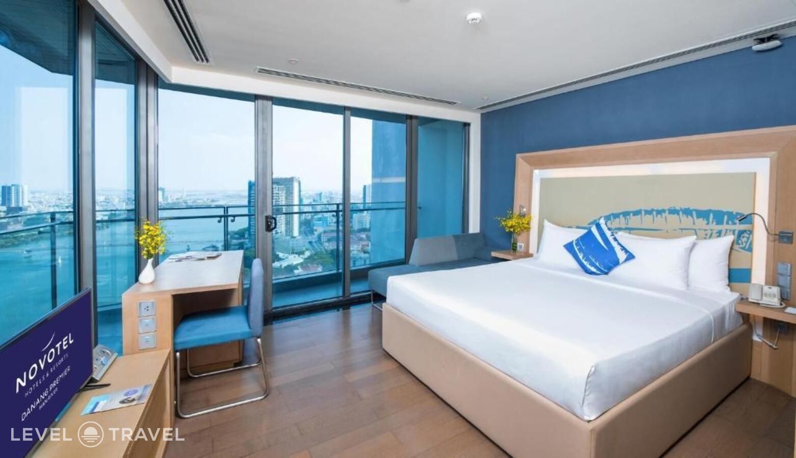 фотографии номера Делюкс отеля Novotel Danang Premier Han River в Вьетнам(Дананг) - фото №5