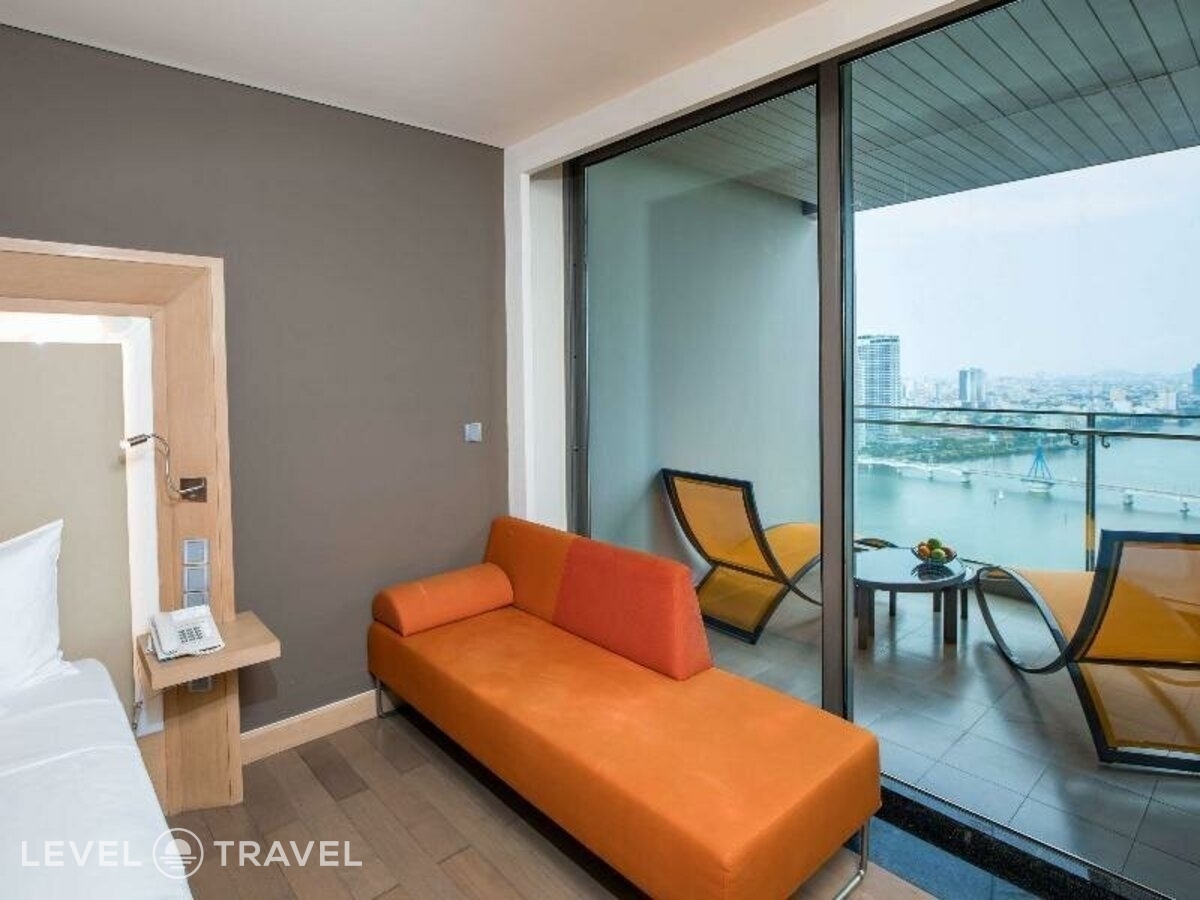 фотографии номера Номер Премьер отеля Novotel Danang Premier Han River в Вьетнам(Дананг) - фото №5