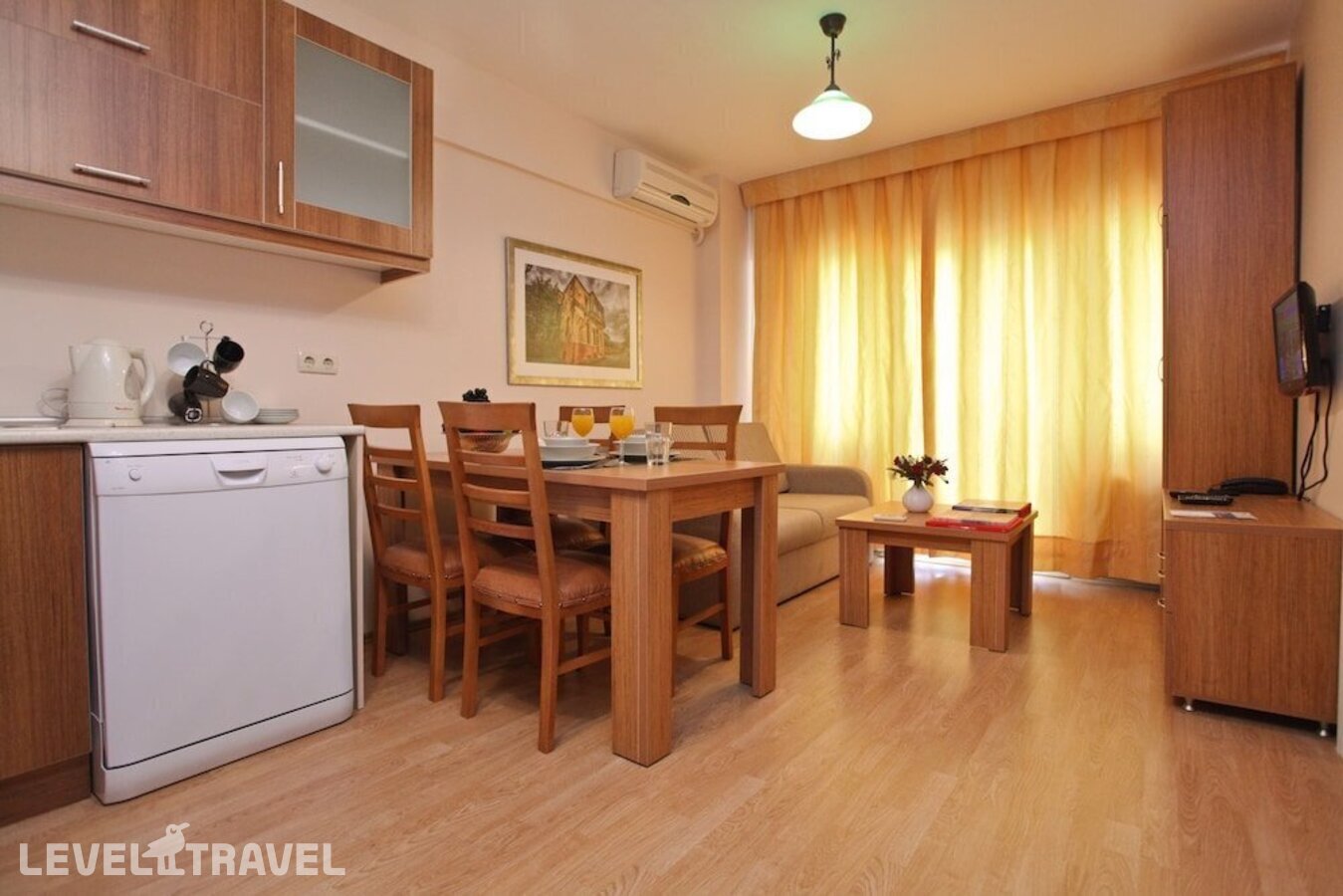 фотографии номера Трехместный делюкс отеля Three Apples Taksim Suites в Турция(Бейоглу) - фото №7