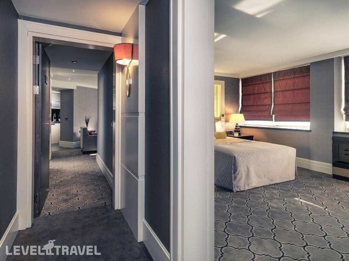 фотографии номера Четырехместный люкс отеля Mercure Istanbul Bomonti в Турция(Бомонти) - фото №1