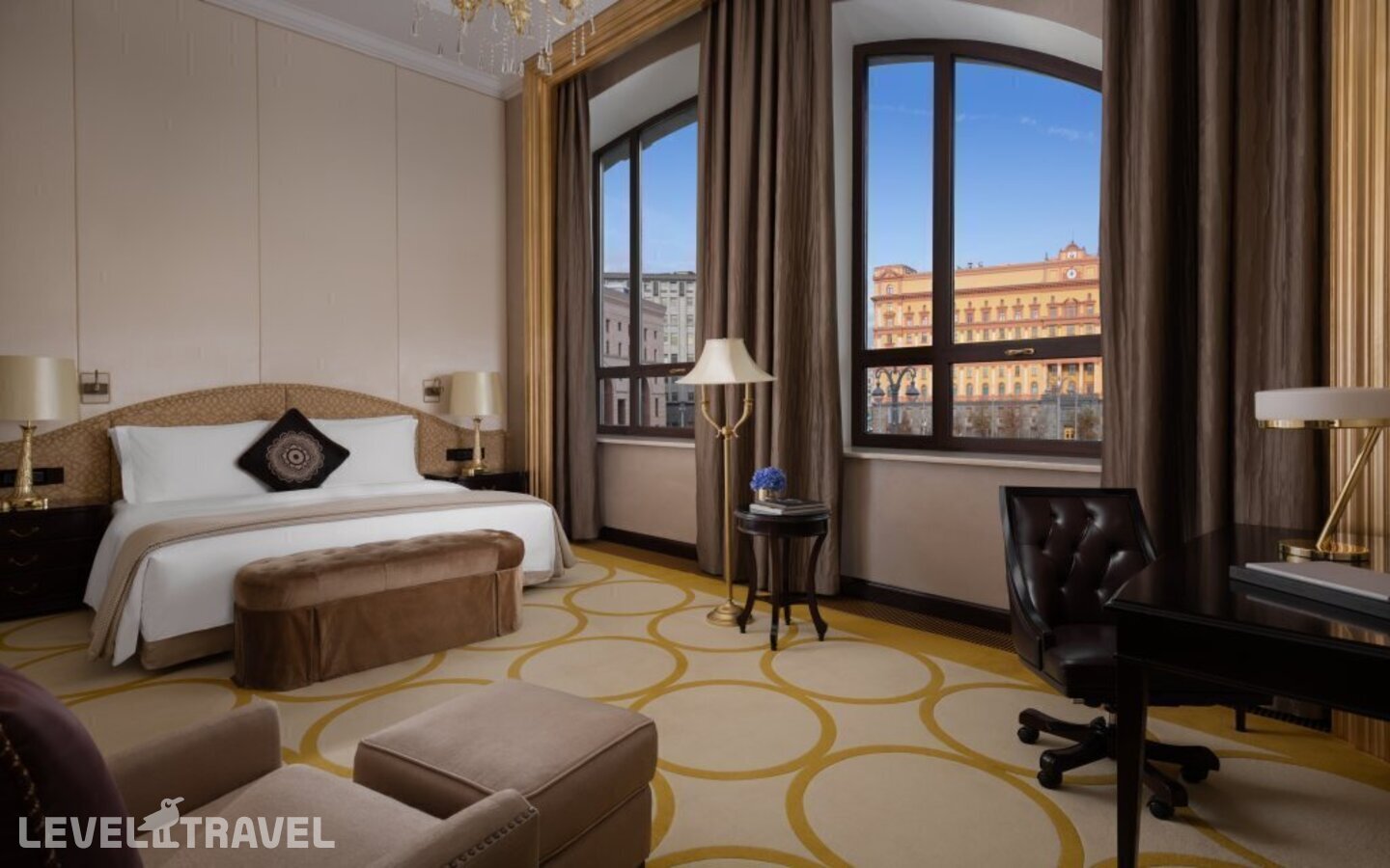 фотографии номера Делюкс отеля The St. Regis Moscow Nikolskaya Hotel в Россия(Центральный административный округ (ЦАО)) - фото №3