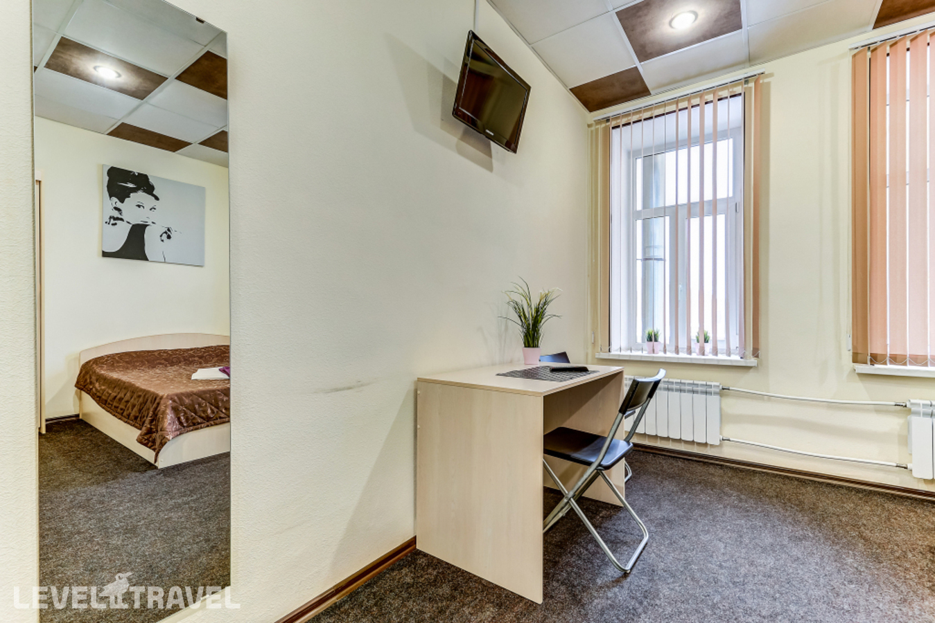 фотографии номера Номер Комфорт отеля Супер Хостел На Литейном 41 (Superhostel) в Россия(Центральный район) - фото №4