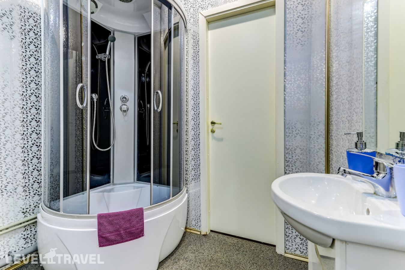 фотографии номера Номер Комфорт отеля Супер Хостел На Литейном 41 (Superhostel) в Россия(Центральный район) - фото №8