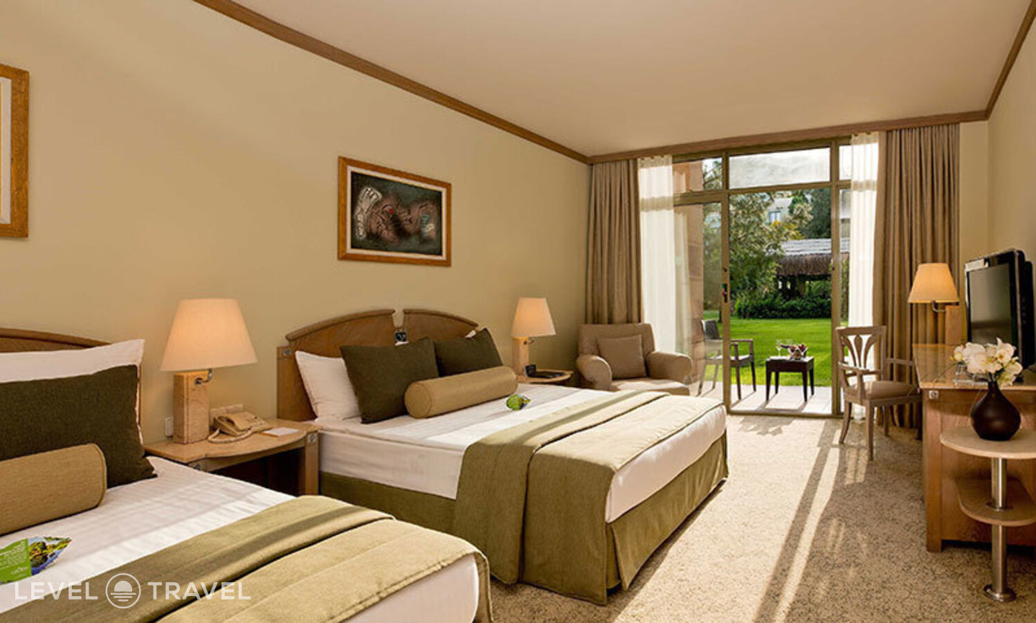 фотографии номера Трехместный номер отеля Gloria Verde Resort в Турция(Белек) - фото №1
