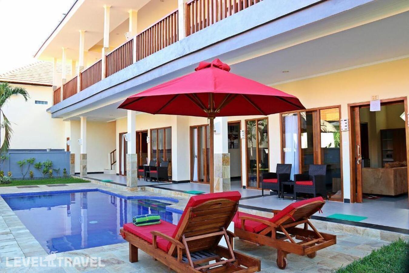 фотографии номера Трехместный делюкс отеля Bali Dive Resort And Spa в Индонезия(Туламбен) - фото №9
