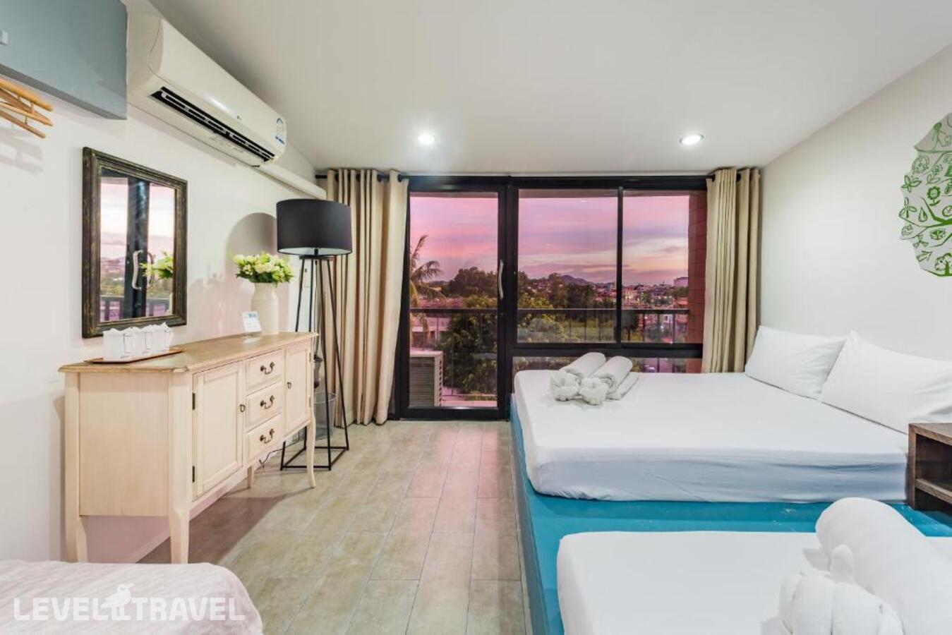 фотографии номера Трехместный номер отеля Eco Hostel Phuket в Таиланд(город Пхукет) - фото №13