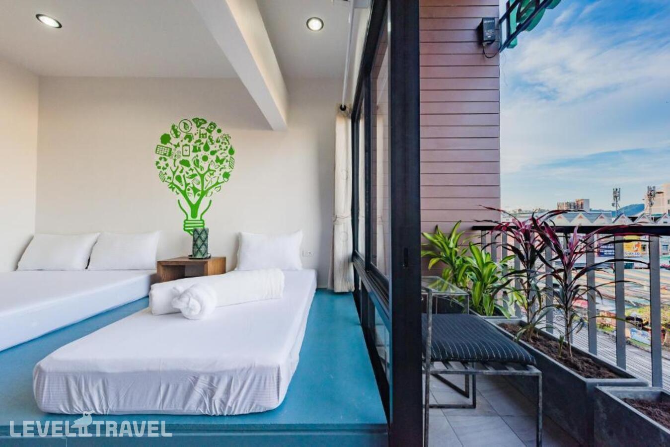 фотографии номера Трехместный номер отеля Eco Hostel Phuket в Таиланд(город Пхукет) - фото №11