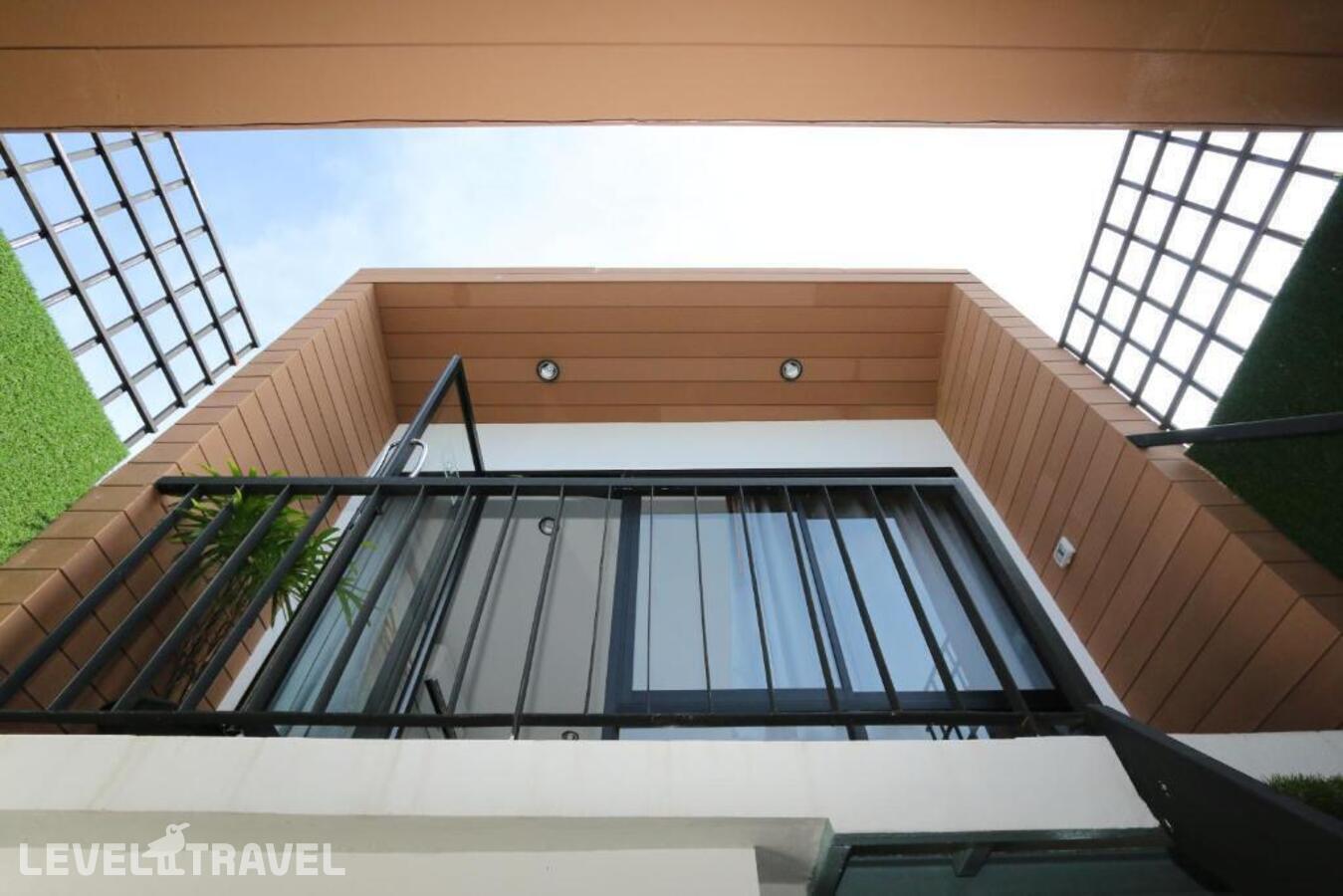 фотографии номера Трехместный номер отеля Eco Hostel Phuket в Таиланд(город Пхукет) - фото №16
