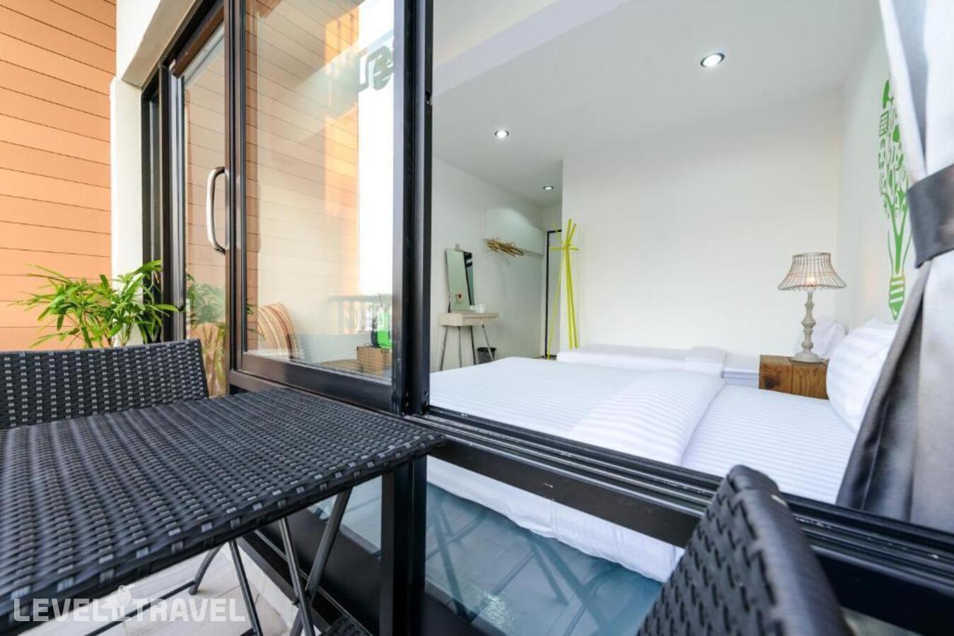фотографии номера Трехместный номер отеля Eco Hostel Phuket в Таиланд(город Пхукет) - фото №12