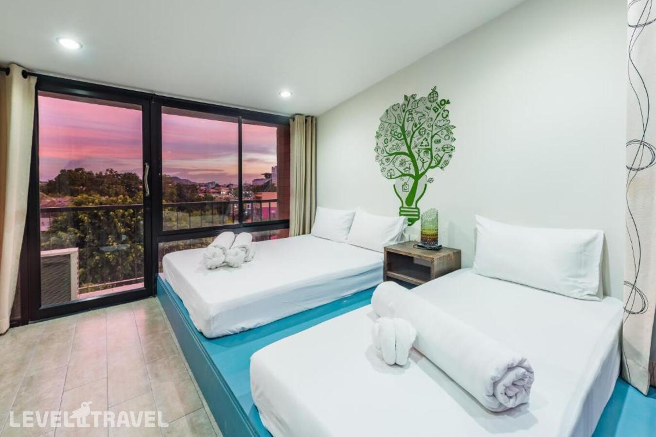 фотографии номера Трехместный номер отеля Eco Hostel Phuket в Таиланд(город Пхукет) - фото №6