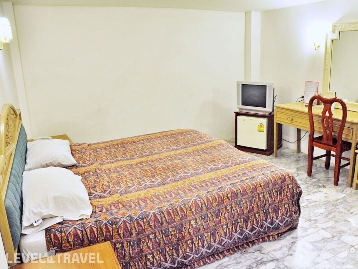 фотографии номера Стандартный номер отеля Highfive Guest House в Таиланд(Центральная Паттайя) - фото №4