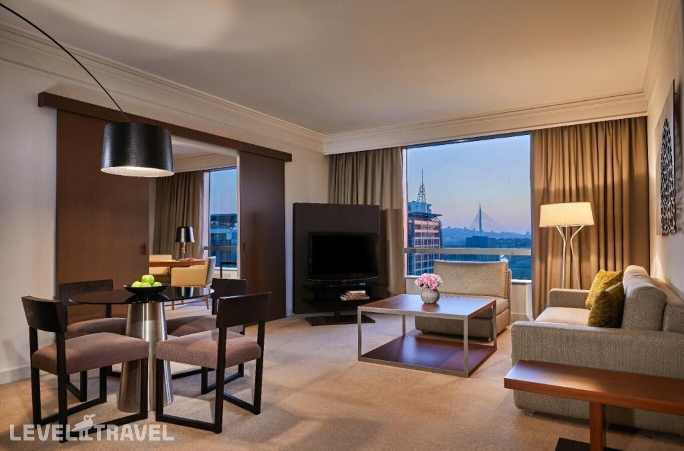 фотографии номера Представительский люкс отеля Hyatt Regency в Сербия(Белград) - фото №4
