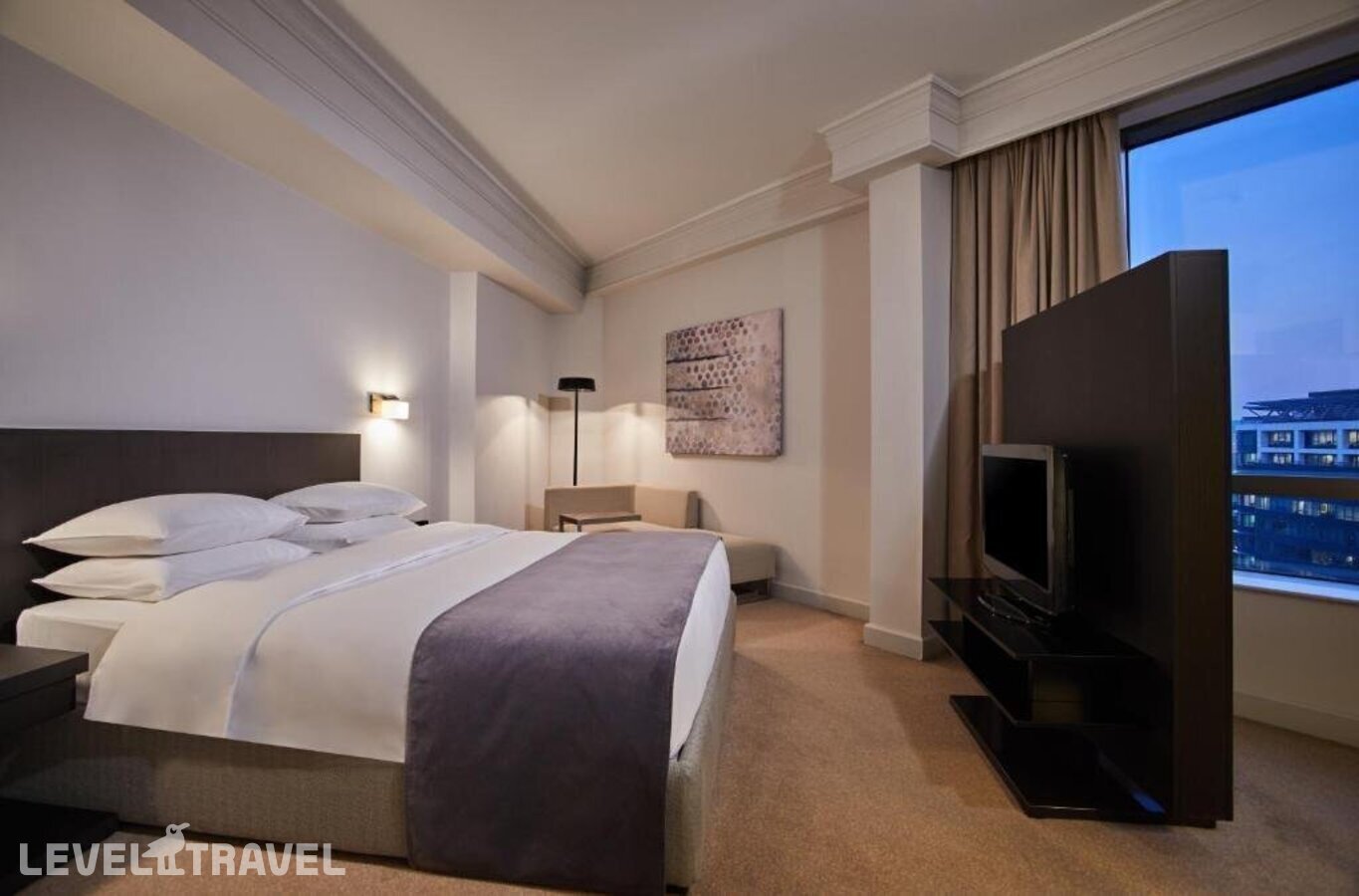 фотографии номера Представительский люкс отеля Hyatt Regency в Сербия(Белград) - фото №3