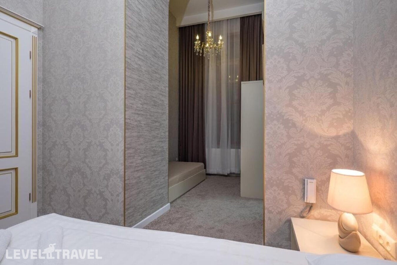 фотографии номера Улучшенный номер отеля Rustaveli Hotel в Грузия(Тбилиси) - фото №7