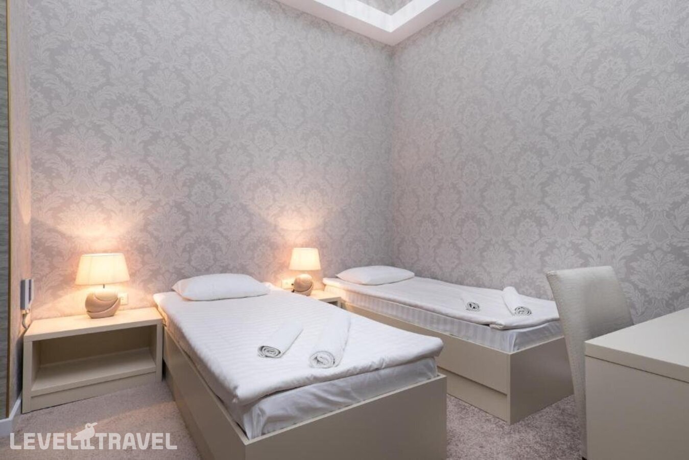 фотографии номера Улучшенный номер отеля Rustaveli Hotel в Грузия(Тбилиси) - фото №1
