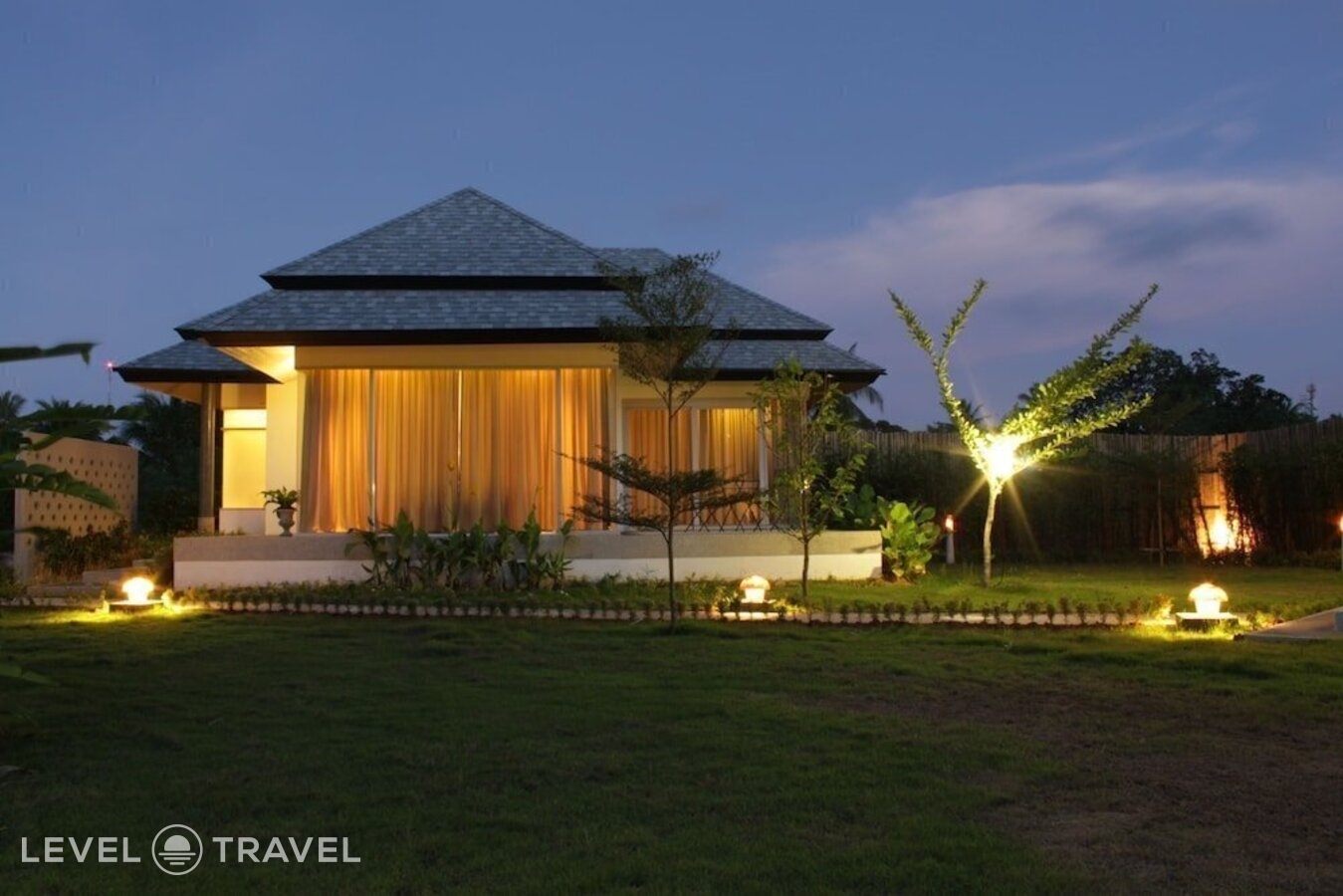 фотографии номера Люкс отеля Perennial Resort в Таиланд(Най Янг Бич) - фото №11