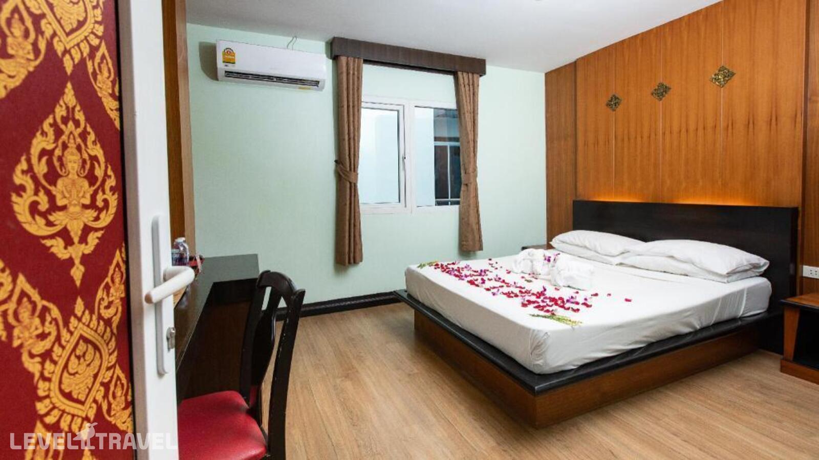 фотографии номера Стандартный номер отеля Hotel Sole в Таиланд(Патонг Бич) - фото №1
