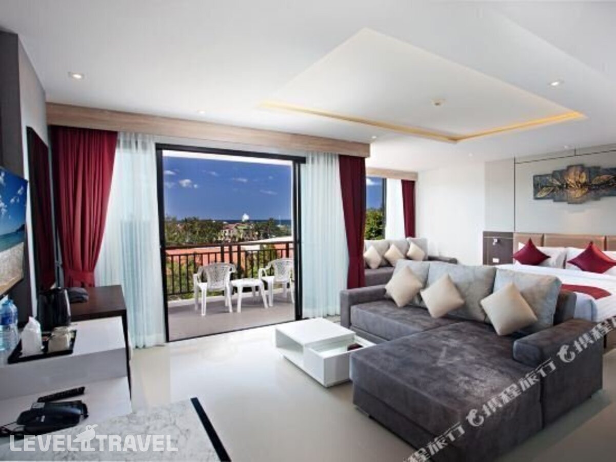 фотографии номера Семейный номер отеля Paripas Patong Resort в Таиланд(Патонг Бич) - фото №4
