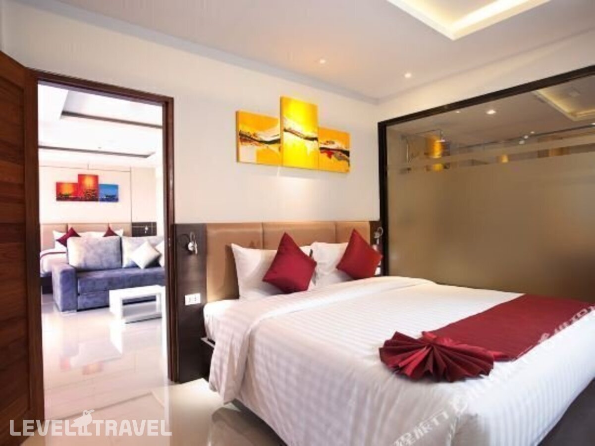 фотографии номера Семейный номер отеля Paripas Patong Resort в Таиланд(Патонг Бич) - фото №5